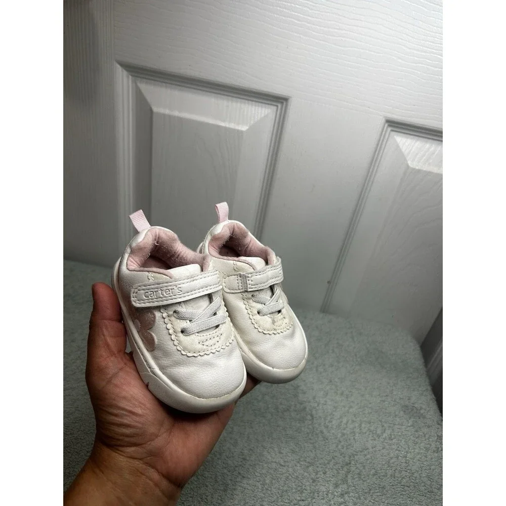 Carter’s Toddler Girls White Pink Heart Hook & Loop Sneakers Size 3.5M